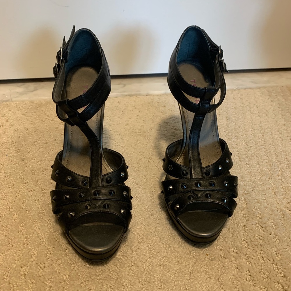 Tesori black heels with studs, size 7